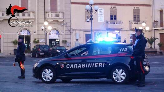 Sorpresi a rubare fasci di canne, tre arresti ad Oppido Sequestrata la motosega utilizzata