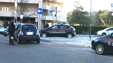 Arresto per spaccio stupefacenti nel Cosentino Un'altra persona denunciata per abusivismo edilizio