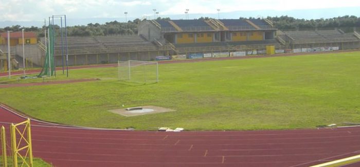 Gioia, clamoroso al “Polivalente”! A rischio chiusura Gioiese, Real Gioia e società minori lasciate fuori alla porta. Lo stadio è a rischio chiusura per delle presunte criticità agli impianti elettrici e idrici. Monta la protesta