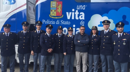 Marziale all’apertura della tappa di “Una vita da social” Campagna educativa itinerante realizzata dalla Polizia Postale e delle Comunicazioni in collaborazione con il Ministero dell'Istruzione e con il patrocino dell'Autorità Garante per l'Infanzia e l'Adolescenza nazionale