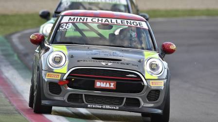 Esordio di Iaquinta nel campionato Mini Challenge Buone indicazioni cronometriche per il il pilota castrovillarese