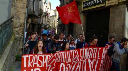 Cosenza, Partito Comunista contrario a metro leggera "Investire per migliorare il trasporto pubblico"