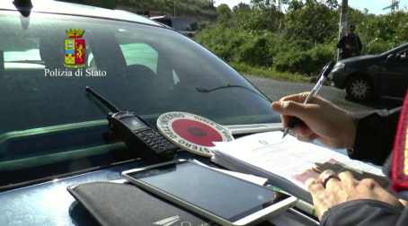 Polizia, foglio di via obbligatorio a 34enne di Lamezia Servizi di controllo del territorio correlati all’evento G7 di Taormina