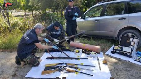 Carabinieri sequestrano armi e canapa nel Reggino Servizi di controllo del territorio in Aspromonte