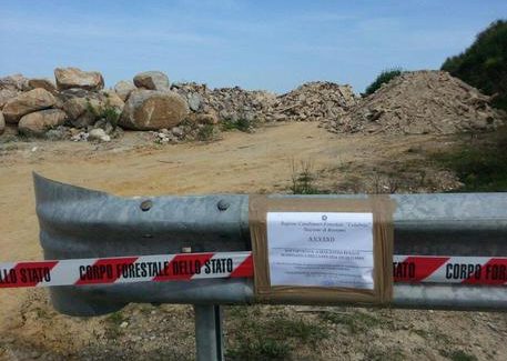 Discarica abusiva sequestrata a Campana Realizzata su una superficie di 6000 metri quadri in località "Scarcella" 