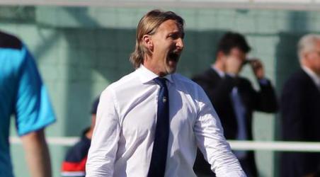 Crotone, l’allenatore Davide Nicola si è dimesso Scelta dopo sconfitta con Udinese, incomprensioni con dirigenti