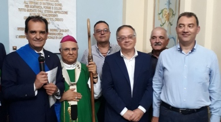 Riaperta al culto la chiesa matrice di Vallefiorita Il presidente della Provincia di Catanzaro, Enzo Bruno: "Abbiamo scritto una bella pagina di buona amministrazione"