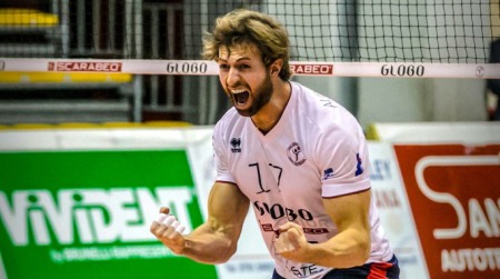 Altro volto nuovo in casa Top Volley Lamezia Il roster a disposizione di coach Nacci si arricchisce del centrale bergamasco Paolo Alborghetti