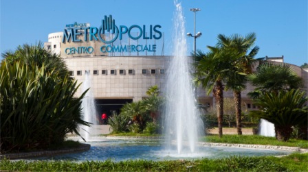 Furto centro commerciale “Metropolis”, due arresti Altre tre persone denunciate dai Carabinieri per lesioni personali