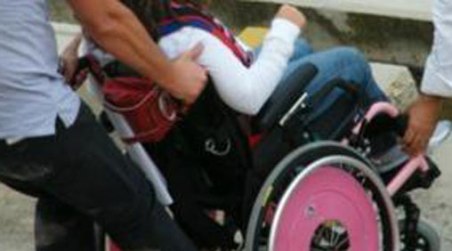 Disabile grave, Inps non gli eroga pensione invalidità La triste storia di un 19enne del reggino denunciata dall'associazione "Amici di Nicola"