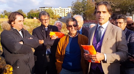 Reggio, consegnati i lavori per il campo di Ciccarello Il sindaco Falcomatà: "Una struttura sportiva all’avanguardia che riqualificherà l’intero quartiere"