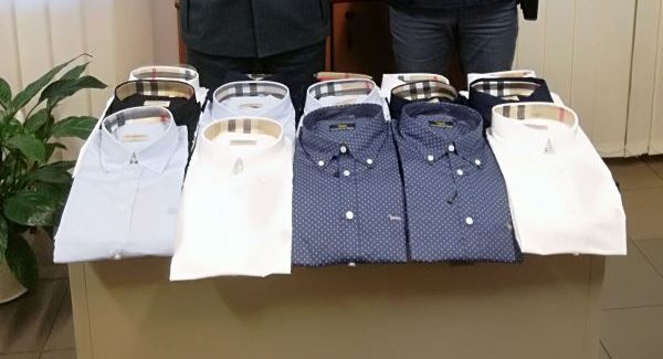 Merce contraffatta, denunciato commerciante Palmi Trenta capi di abbigliamenti sono stati posti sotto sequestro