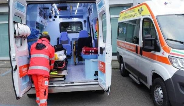 Tragico incidente nel Reggino, in uno scontro frontale con un’auto, muore un ragazzo di 18 anni. NOME