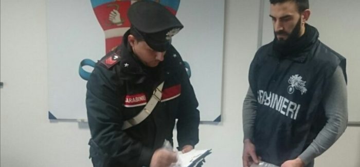 Corigliano, i carabinieri arrestano un cittadino rumeno Girava in auto con oltre 300 grammi di marijuana 