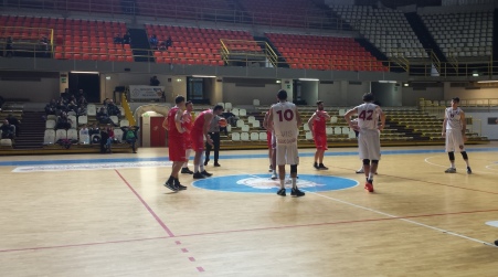 Basket, sconfitta indolore per la Vis contro Rende Si interrompe la striscia di sette vittorie consecutive per la squadra reggina