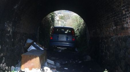 Lamezia Terme, Polizia Locale ritrova due auto rubate Denunciate anche venti persone per vari reati