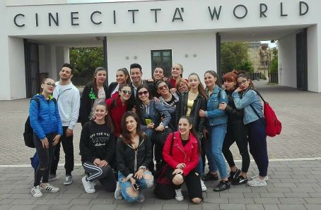 Cinquefrondi, bis per l’Asd a time for dancing Primo posto assoluto nella categoria Under18 di Danza Contemporanea