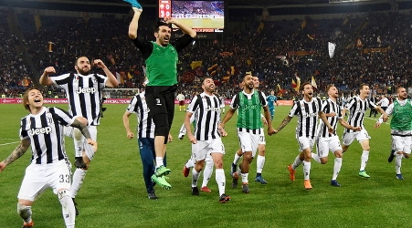 Calcio serie A: la Juventus è nel mito La squadra bianconera si aggiudica il settimo tricolore consecutivo