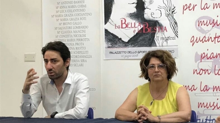 Il “Rechichi”  in scena con il musical “La bella e la bestia” Ingresso gratuito stasera al Palazzetto dello Sport a Polistena