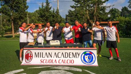 Lamezia, apre la prima scuola calcio targata Milan  Sono aperte sin da ora le iscrizioni per ragazzi e ragazze che da settembre intendono prendere parte ad un progetto sportivo proficuo sia a livello tecnico che umano