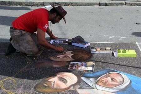 Dal 3 al 5 agosto Taurianova si colora di arte Apre con un’opera in 4D nel cuore della città la terza edizione del “Concorso Internazionale Madonnari Città di Taurianova”, firmata dallo street artist campano Vito Mercurio