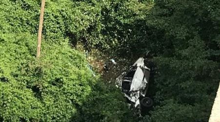 Precipita da un ponte con auto: muore 81enne Un malore la probabile causa della tragedia