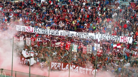 L’amore della Curva Sud per la storia della Reggina Lettera aperta alla città per dare sostegno ai colori amaranto