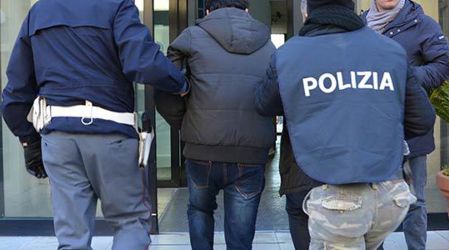 ‘Ndrangheta, fermata una nuova guerra tra cosche Numerosi arresti da parte della Polizia di Stato. Dalle indagini è emerso che erano già stati pianificati alcuni omicidi