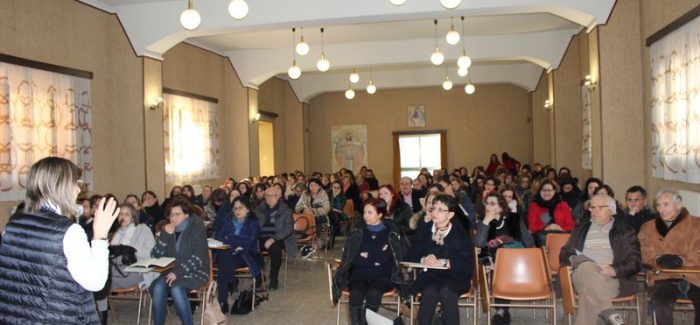 I “gifter”, alto potenziale da gestire per non disperderlo Centinaia di docenti a Gioia per il seminario della prof.ssa Zanetti, organizzato dalla scuola Pentimalli