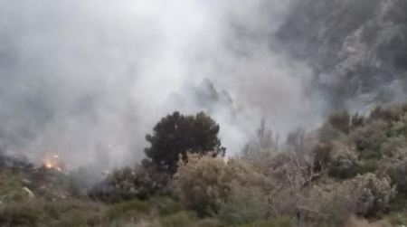 Calabria, in fiamme discarica abusiva a cielo aperto Le operazioni di spegnimento dell'incendio sono durate diverse ore