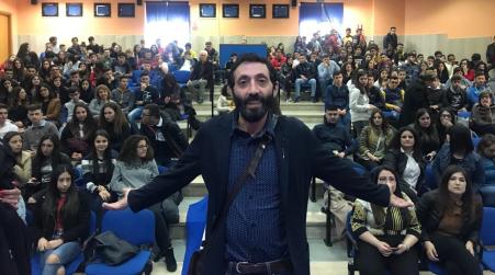 Marcello Fonte e le sue “Notti Stellate” a Rosarno L'attore ha diretto un simbolico cortometraggio all'istituto "Piria"