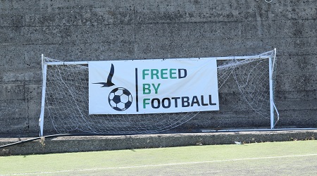 L’Arma dei Carabinieri abbraccia “Freed By Football” Progetto benefico attraverso il quale il Tribunale per i Minorenni di Reggio Calabria e la Figc intendono integrare e riabilitare giovani destinatari di provvedimenti giudiziari