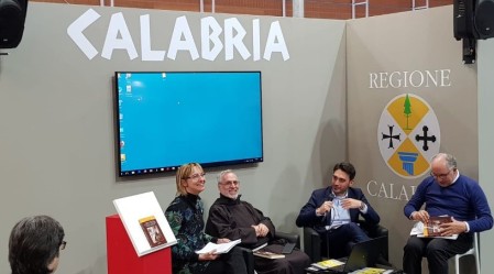 Il presidente Nicola Irto al Salone del Libro di Torino Il suo commento: "La Calabria è presente con la sua consistente produzione narrativa e saggistica"