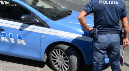 Finta immobiliarista truffava i clienti: denunciata 63enne La donna si faceva consegnare somme di denaro e assegni in bianco e poi spariva