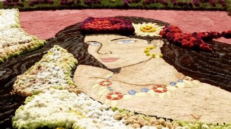 Taurianova si è colorata di profumi e bellezza L’appuntamento con l’Infiorata 2019 è entrato nel vivo e durerà fino a domenica notte