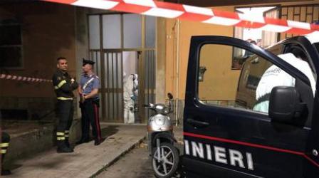 Pensionato minaccia suicidio, salvato dai Carabinieri L'uomo è stato trovato con una corda intorno al collo fissata ad un gancio del soffitto