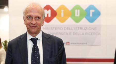 Assunzioni insegnanti prossimo anno, parla Ministro Bussetti Saranno assunti a breve 58.000 nuovi insegnanti di ruolo e 14.552 di sostegno