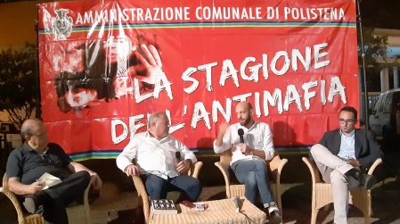 Polistena, Giovanni Tizian racconta il Libro nero della Lega Il volume presentato nell'ambito della rassegna culturale "Stagione dell'antimafia". L'autore: "Nel nostro libro non ci sono accuse ma fatti"