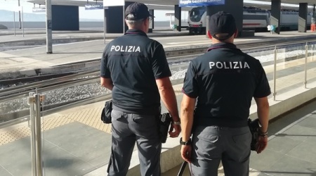 Trovato in possesso di una “chiave tripla”, denunciato Contestati i reati di ricettazione, detenzione di arnese atto allo scasso, minaccia a Pubblico Ufficiale