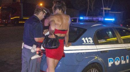 Prostituzione, sanzionati pensionati e impiegati pubblici Controlli da parte della Polizia di Stato