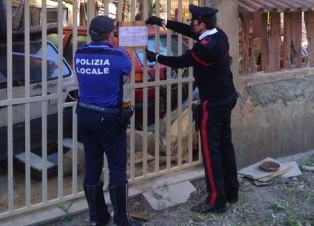 San Ferdinando, sequestrata una discarica con diversi quintali di rifiuti Polizia Locale e Carabinieri hanno eseguito tale operazione nell'ambito dei controlli sulla tutela dell'ambiente