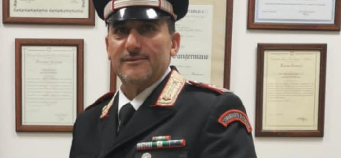 Il Comandante dei Carabinieri di Luzzi vincitore del concorso Ufficiali dell’Arma Emozionato, il luogotenente Roberto Sangermano saluta autorità e cittadini