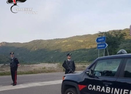 Rissa nel centro di un paese in Calabria durante il “coprifuoco” Carabinieri denunciano 5 persone e quattordici sanzioni Covid-19