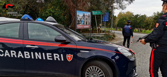 Taurianova, controlli dei carabinieri sulla sicurezza ambientale ed alimentare: 16 sanzioni amministrative Per violazioni normativa anti – covid, due denunce e diverse misure di prevenzione. Notificato anche un “daspo urbano”.