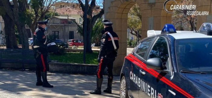 Villa San Giovanni. Arrestato dai carabinieri 38enne del posto per tentato omicidio Presunto responsabile di accoltellamento nella centrale piazza Valsesia