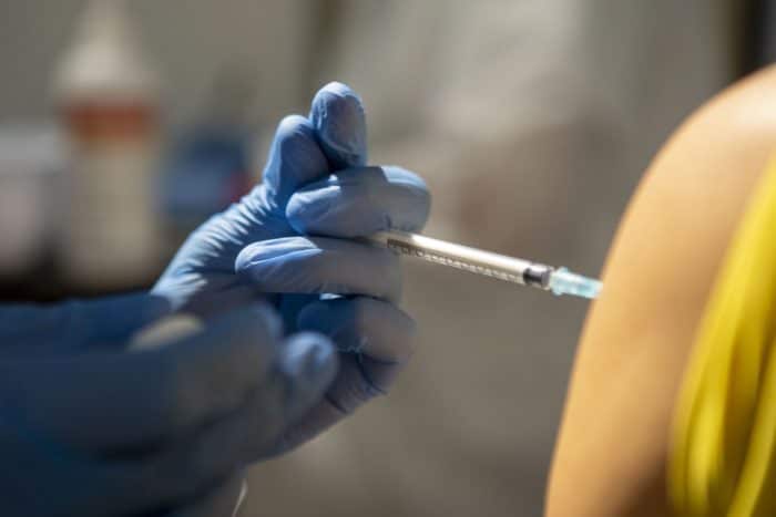 Superata in Italia quota 15 milioni somministrazioni di vaccini