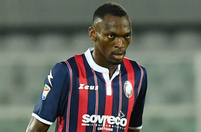 Crotone vince 4-3 a Parma, doppietta di Simy