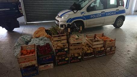 Reggio Calabria, Deferiti in stato di libertà 5 persone, sequestrata la merce Intensa attività negli ultimi giorni della Polizia Locale