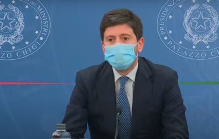 Vaccino, Speranza “Raccomandazioni del Cts saranno seguite dal Governo”