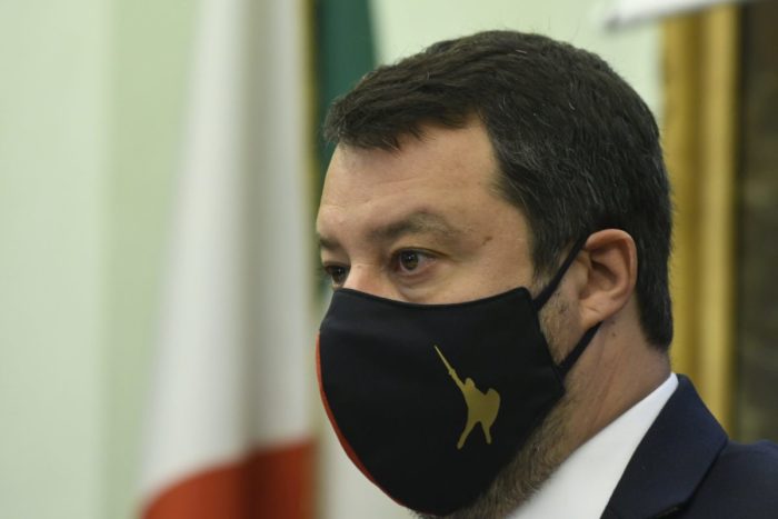 Voli di Stato, archiviato il procedimento su Salvini